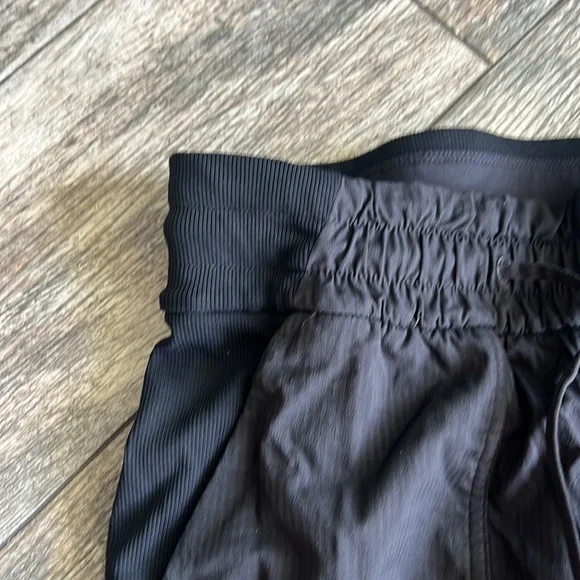 Lululemon dance studio joggers ~ EUC - Picture 6 of 12